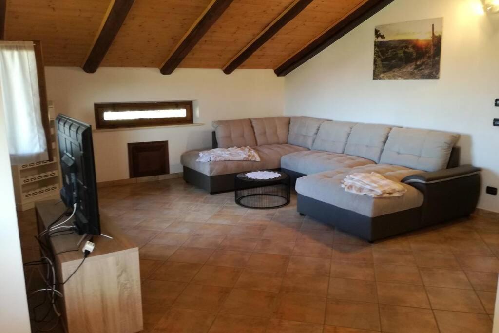 Casa Vacanze LILIANA Priocca Esterno foto