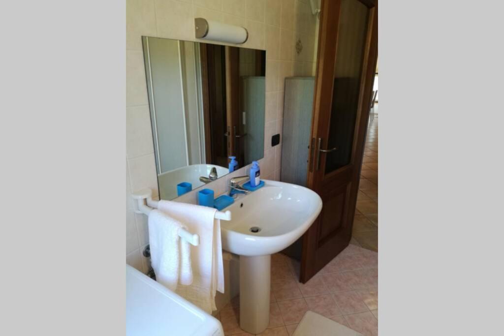 Casa Vacanze LILIANA Priocca Esterno foto